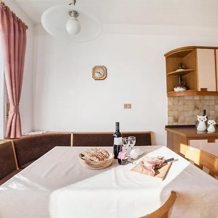 Pichler 8 Apartment San Leonardo in Passiria