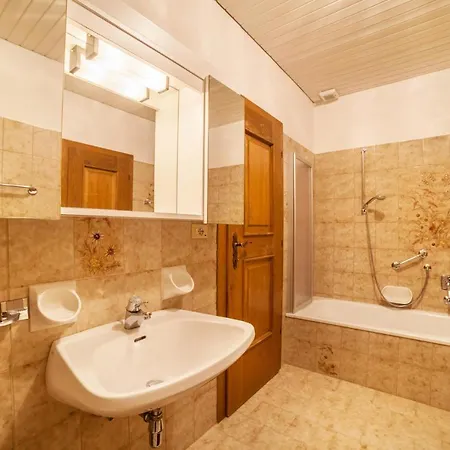Pichler 8 Apartment *